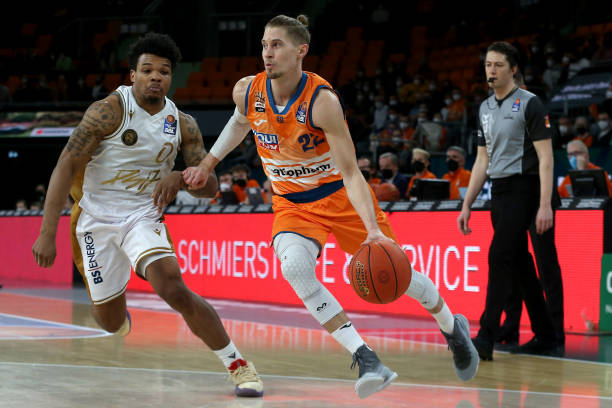 比战表现软 比战表现软